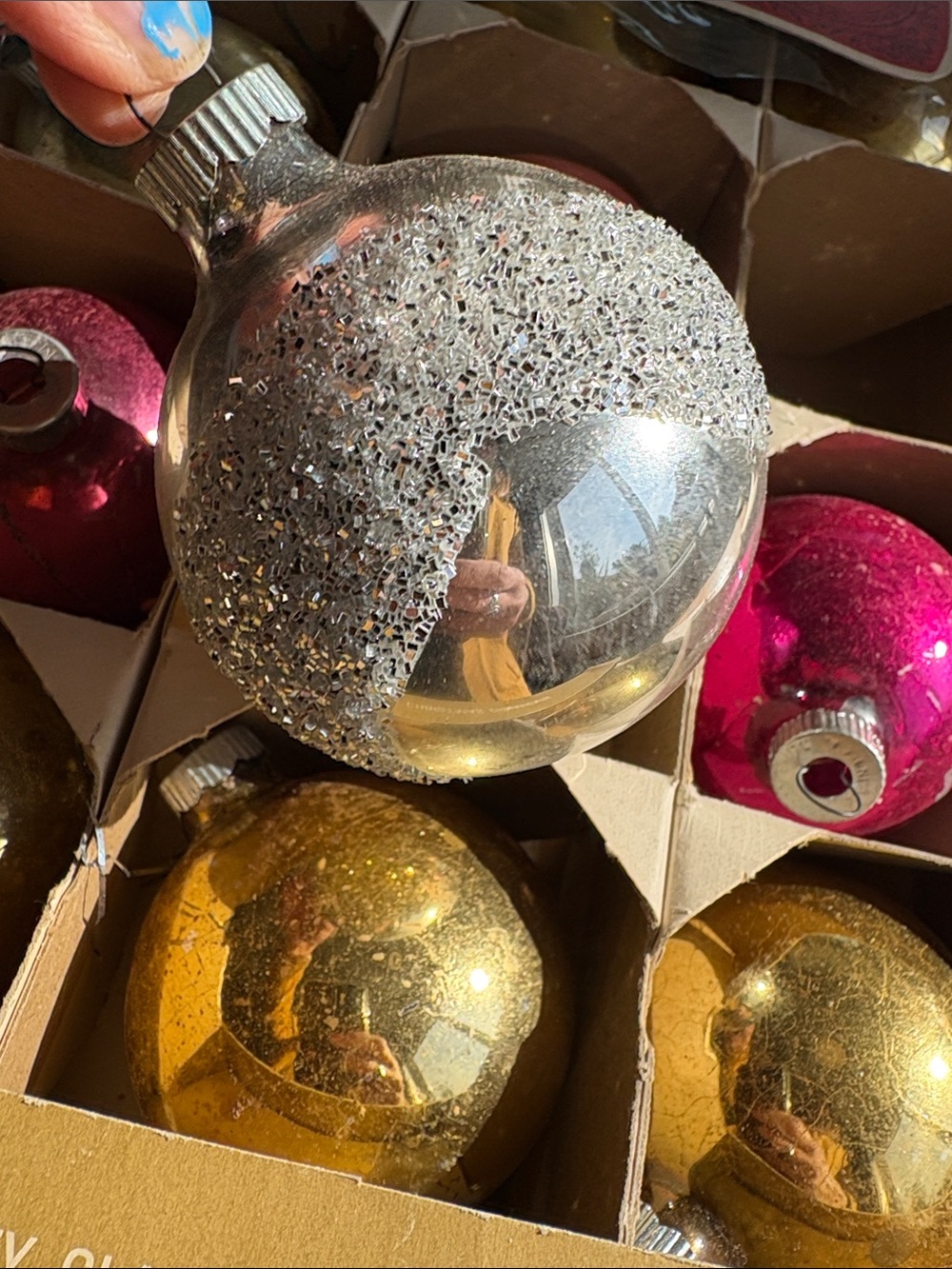 Shiny Brite Gold & Pink Vintage Glass Christmas Ornaments - Set 1965 - Picture 3 of 12